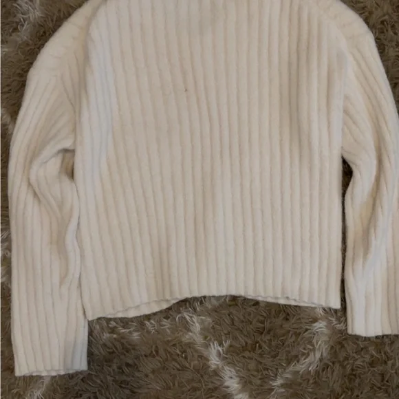 Aritzia Fuzzy Sweater - Picture 6 of 7